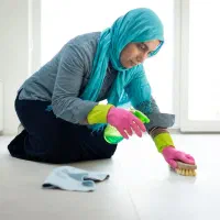 نیازمند نیروی خدماتی خانم، درمحیطی بدون همکار اقا