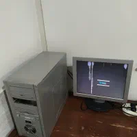 کیس کامپیوتر و مانیتور