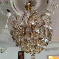 لوستر۶شاخه طلایی|لوستر و چراغ آویز|قم, چهل درخت|دیوار