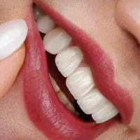 دستیار و منشی مطب دندانپزشکی