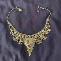 فروش فوری گردنبند ۳۰۰ بالا تابلو