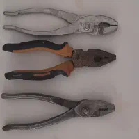 تعدادی آچار و پیچ گوشتی و جعبه بوکس خانگی کوچک|ابزارآلات|ایلام, |دیوار