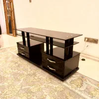 میز تلوزیون نو تمام شیشه و ام دی اف