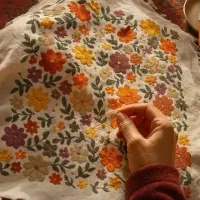 گلدوزی با دست ،رومیزی،  روی لباس ،کوسن،رانر