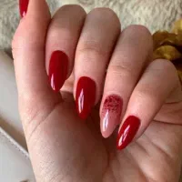 انجام کلیه خدمات ناخن باتخفیف و کیفیت فوق العاده