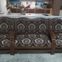 مبل ۷ نفره با چوب چنار محکم و نشیمن راحت|مبلمان خانگی و میز عسلی|شاهین‌شهر, حافظ جنوبی|دیوار
