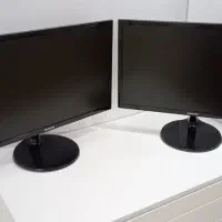 فروش دوعدد مانیتور سامسونگ در حد نو 22اینچ