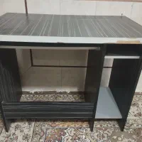 میز کامپیوتر تمیز