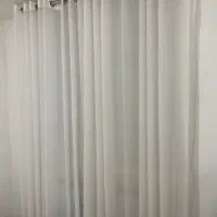 تعدادی پرده حریر پانچی در دو ابعاد متفاوت