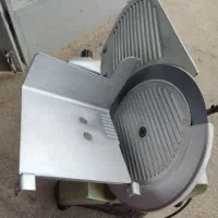 دستگاه کالباس بُر مارک محک