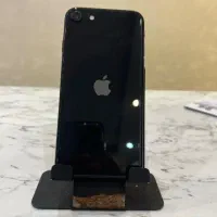 ایفون se2020