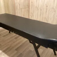 تخت مژه و ماساژ همراه با وسایل مژه در حد نو