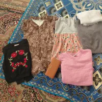 چند تیکه لباس دخترانه
