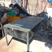 ۳تا میز آهنی