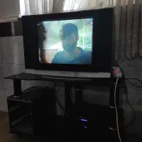 تلویزیون در حد نو با میزش|تلویزیون و پروژکتور|فاضل آباد, |دیوار