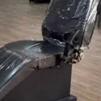 فروش صندلی اصلاح و تخت زنانه|آرایشگاه و سالنهای زیبایی|لنجان, |دیوار