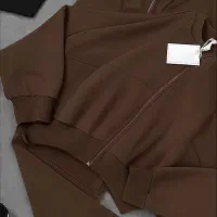 سویشرت شلوار|لباس|اصفهان, عطار نیشابوری|دیوار