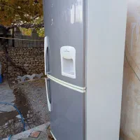 یخچال فریزر در حد نو