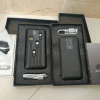 ۴عددپاوربانک همراه یک عددهندزفری