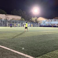 بازیکن تیم  فوتبال جوانان بزرگسالان چمن زمین بزرگ