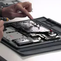 تعمیر تخصصی‌سرفیس-مک‌بوک-آی‌مک با تکنولوژی‌ روز