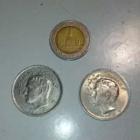 2 سکه زمان پهلوی وسکه نمیدونم ماله کجاس