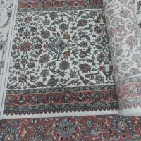 یک عدد کناره طرح افشان