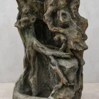 آبنمای بزرگ طرح صخره و تنه درخت، ارتفاع ۱۵۰ سانت