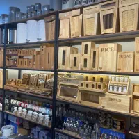 به چند فروشنده آقا نیازمندیم|استخدام بازاریابی و فروش|مشهد, کوشش|دیوار