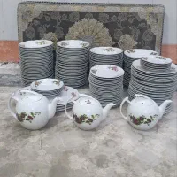 چینی گل سرخی  در حد نو|ظروف سرو و پذیرایی|قم, بنیاد|دیوار