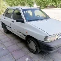 پراید سفید