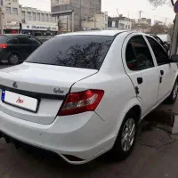 ساینا کمکار