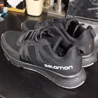 کفش کتانی برند سالمون سایز 45