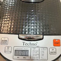 پلوپز ۸ کاره در حد نو استیل ضد زنگ تمیز ۱۰ لیتر