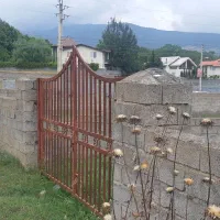 دو قطعه زمین محصور شده در منطقه لاهوکلاردشت