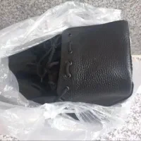 پوتین سربازی نو|کیف، کفش، کمربند|گالیکش, |دیوار