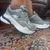 کتونی اورجینال سایز ۳۹ اصلی  فقط جفتی ۷۰۰هزار