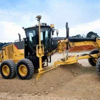 راننده گریدر R2کوماستو