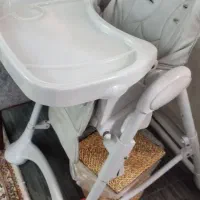 صندلی غذای کودک .