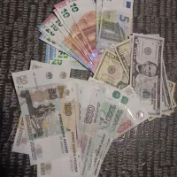 کلکسیون دینار عراق و یک دلاری و دو دلاری کلکسیونی|کلکسیون سکه، تمبر، اسکناس|تهران, شکوفه|دیوار