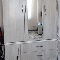 کمد لباس و دراور همراه با آینه