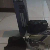 دوربین عکاسی و پایه دوربین