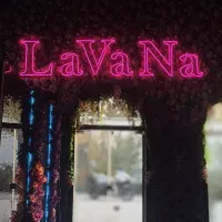 چاپ بنر ، نئون فلکس ، ال ای دی ، تابلوساز|خدمات پیشه و مهارت|مشهد, گلبرگ|دیوار