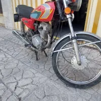 موتور ۱۲۵  مزایده ای  سالم آمده حرکت