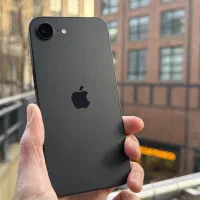 ایفون 16e در حد نو