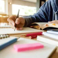 کلاس جمع بندی و آموزش زبان انگلیسی ، عربی و ریاضی