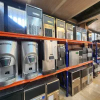 یخساز آمریکایی ایتالیایی چینی اسکاتمن برما