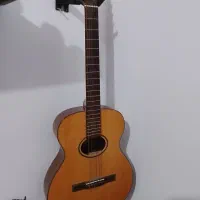 گیتار در حد نو