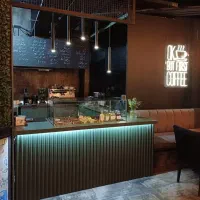 80متر مغازه بر خ استخر