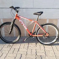 یک عدد دوچرخه سایز۲۶ کم کار تمیز حرفه‌ای مارک ویوا